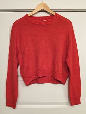 NWOT H&M Divided Red Ribbed Cropped Pullover Sweater